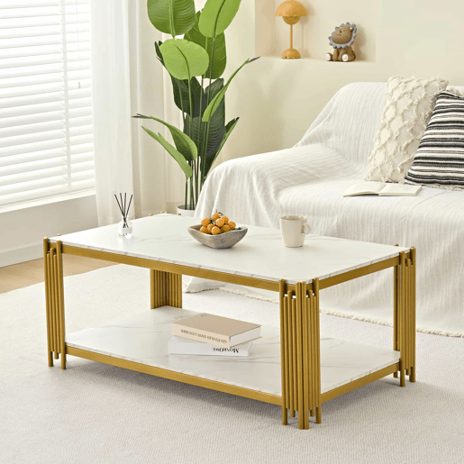 Mesa de centro 114 x 64 x 46 cm - retangular com pés de metal e tampo com efeito mármore, mobiliário moderno - branco e dourado Mesa de centro 114 x 64 x 46 cm - retangular com pés de metal e tampo com efeito mármore, mobiliário moderno - branco e dourado