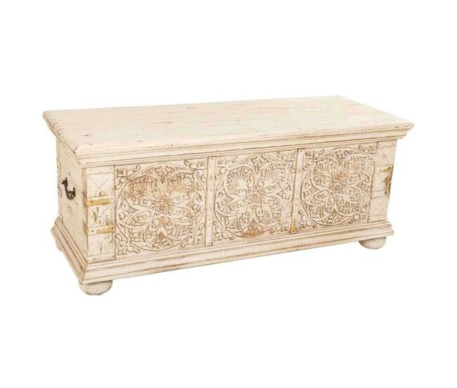 Baúl de madera tallada acabado artesanal beige 103x40x43h cm
