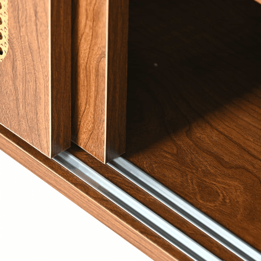 Sapateira - com 2 portas e prateleiras reguláveis - Castanho