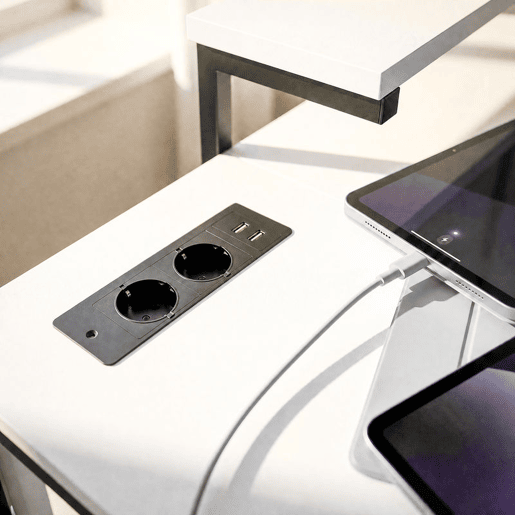 HOMCOM Secretária em L com Tomadas Integradas, 155 cm Secretária de Canto Reversível com 4 Gavetas de Tecido, Suporte para PC e 2 Ganchos, Mesa Moderna de Escrita para Escritório em Casa, Branco HOMCOM Secretária em L com Tomadas Integradas, 155 cm Secretária de Canto Reversível com 4 Gavetas de Tecido, Suporte para PC e 2 Ganchos, Mesa Moderna de Escrita para Escritório em Casa, Branco