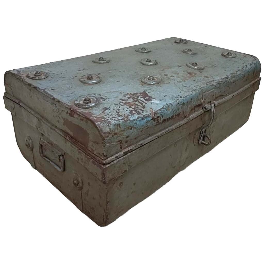 Maleta de metal acabado artesanal marrón 67x37x25h cm