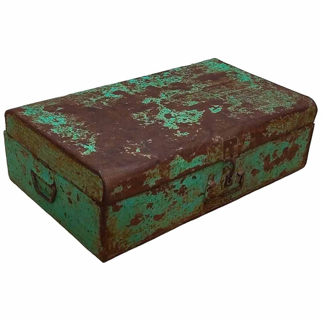 Maleta de metal acabado artesanal marrón 67x37x25h cm