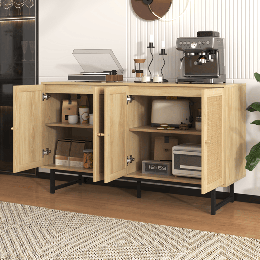 Aparador Natureza para Sala e Cozinha Móvel Auxiliar Buffet com 4 Portas de Rotim Natural Prateleiras Ajustáveis e Pés de Metal Preto 140x39.5x80cm Madeira