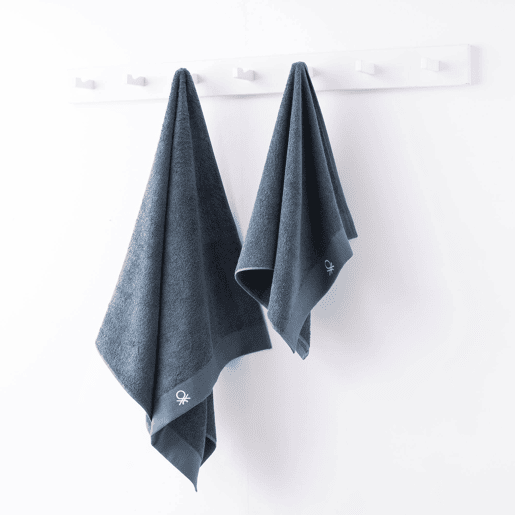 Toalha de Banho 90x150cm 100% Algodão 450GSM em Cinza Escuro - Suave, Absorvente e de Secagem Rápida CORE Benetton Toalha de Banho 90x150cm 100% Algodão 450GSM em Cinza Escuro - Suave, Absorvente e de Secagem Rápida CORE Benetton