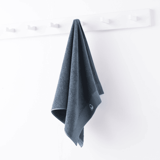 Toalha de Banho 70x140cm 100% Algodão 450GSM em Cinza Escuro - Suave, Absorvente e de Secagem Rápida CORE Benetton Toalha de Banho 70x140cm 100% Algodão 450GSM em Cinza Escuro - Suave, Absorvente e de Secagem Rápida CORE Benetton