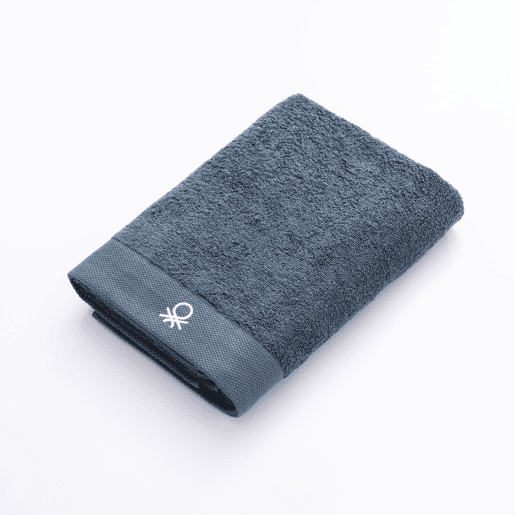 Toalha de Banho 70x140cm 100% Algodão 450GSM em Cinza Escuro - Suave, Absorvente e de Secagem Rápida CORE Benetton Toalha de Banho 70x140cm 100% Algodão 450GSM em Cinza Escuro - Suave, Absorvente e de Secagem Rápida CORE Benetton