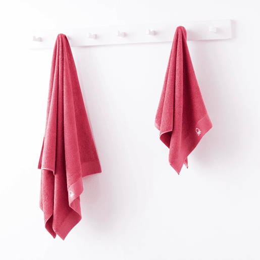 Toalha de Banho 90x150cm 100% Algodão 450GSM na cor Rosa - Suave, Absorvente e de Secagem Rápida CORE Benetton Toalha de Banho 90x150cm 100% Algodão 450GSM na cor Rosa - Suave, Absorvente e de Secagem Rápida CORE Benetton