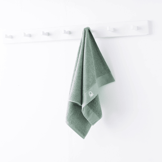 Toalha de Banho 70x140cm 100% Algodão 450GSM na cor Verde - Suave, Absorvente e de Secagem Rápida CORE Benetton