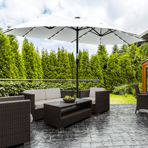 Guarda-sol duplo com 48 luzes LED, 4,5 x 2,65 m, manivela, proteção solar para terraço, jardim e piscina, cor creme.