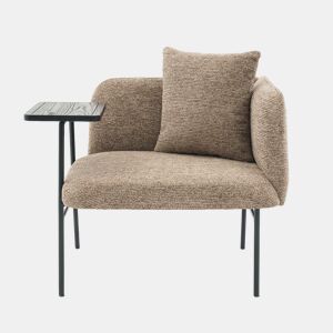 Poltrona individual moderna de 1 lugar - encosto confortável em tecido, dois compartimentos de arrumação, mesa auxiliar minimalista com estrutura metálica resistente - cor cáqui