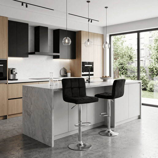 Conjunto de 2 banquetas de bar para cozinha, ajustáveis u200Bu200Be giratórias 360º, modelo Zenit em veludo, com encosto e apoio para os pés, na cor preta. Conjunto de 2 banquetas de bar para cozinha, ajustáveis u200Bu200Be giratórias 360º, modelo Zenit em veludo, com encosto e apoio para os pés, na cor preta.