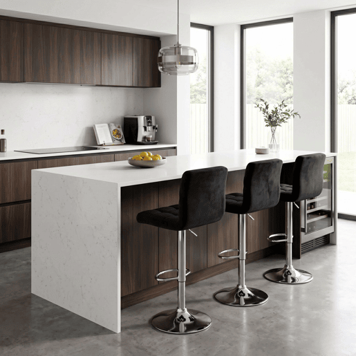Conjunto de 2 banquetas de bar para cozinha, ajustáveis u200Bu200Be giratórias 360º, modelo Zenit em veludo, com encosto e apoio para os pés, na cor preta. Conjunto de 2 banquetas de bar para cozinha, ajustáveis u200Bu200Be giratórias 360º, modelo Zenit em veludo, com encosto e apoio para os pés, na cor preta.