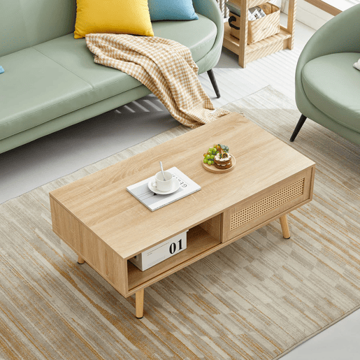 Mesa de centro em vime H40xL105xP55 cm - com portas de correr, pés em madeira maciça, estilo moderno - cor natural Mesa de centro em vime H40xL105xP55 cm - com portas de correr, pés em madeira maciça, estilo moderno - cor natural