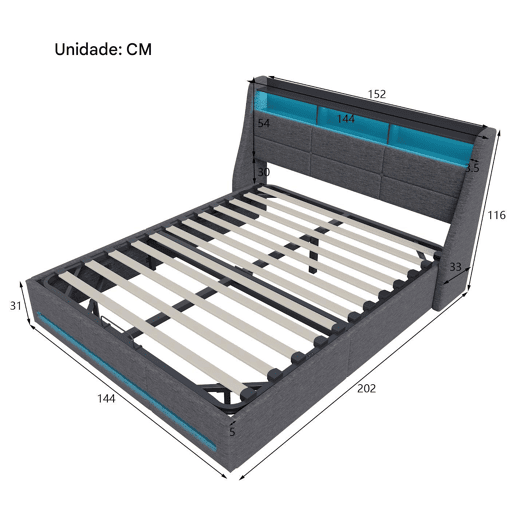 Cama com arrumação, iluminação LED e tomada elétrica integrada em tecido cinzento u2013 140x200 cm u2013 Estrutura com elevadores hidráulicos, cabeceira e peseira iluminadas, amplo espaço de arrumação. Cama com arrumação, iluminação LED e tomada elétrica integrada em tecido cinzento u2013 140x200 cm u2013 Estrutura com elevadores hidráulicos, cabeceira e peseira iluminadas, amplo espaço de arrumação.