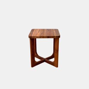 Mesa auxiliar quadrada em madeira de teca