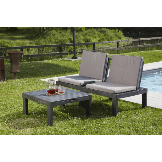 Sala de estar exterior em PVC