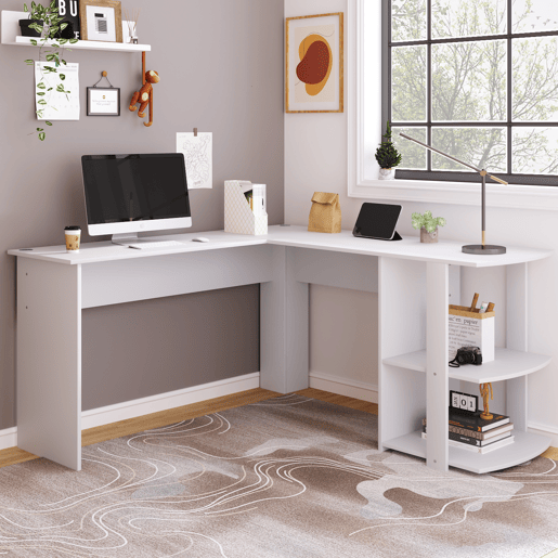 MEUBLES COSY Secretária de Canto em L Mesa de Computador com Estante Lateral de 2 Níveis para Escritório Estudo e Home Office 140x140cm Cor Branco MEUBLES COSY Secretária de Canto em L Mesa de Computador com Estante Lateral de 2 Níveis para Escritório Estudo e Home Office 140x140cm Cor Branco