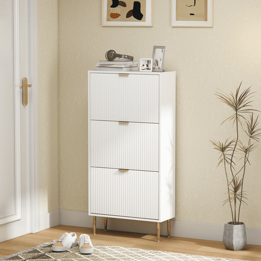 Sapateira estreita com 3 portas caneladas e prateleiras ajustáveis para 18 pares de sapatos, 60x24x122,5 cm, branca Sapateira estreita com 3 portas caneladas e prateleiras ajustáveis para 18 pares de sapatos, 60x24x122,5 cm, branca
