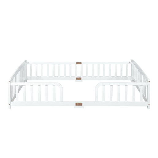 Cama infantil 140x200 cm - em madeira de pinho, com grades de segurança e acesso central - Branca
