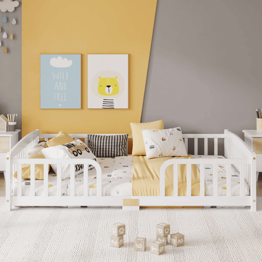 Cama infantil 140x200 cm - em madeira de pinho, com grades de segurança e acesso central - Branca