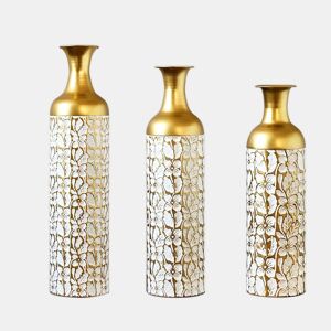 Conjunto de 3 vasos de chão 506685 cm - Decorativos em metal com padrão floral para a sala, interior e jardim - Dourado e branco