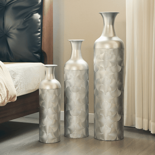 Conjunto de vasos decorativos 506683 cm - 3 peças em metal com design ondulado para plantas e decoração de interiores - Prateado Conjunto de vasos decorativos 506683 cm - 3 peças em metal com design ondulado para plantas e decoração de interiores - Prateado