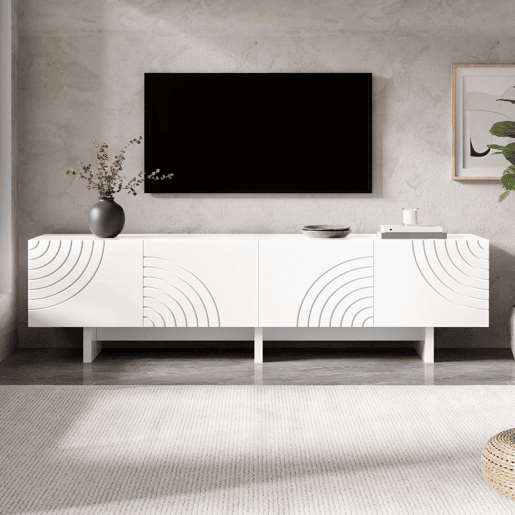 Móvel de televisão - 4 portas com padrão geométrico em arco, frentes com relevo decorativo, divisória central e amplo espaço de arrumação - branco