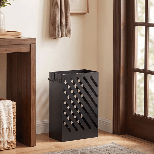 HOMCOM Suporte para Guarda-Chuvas Estreito em Aço Galvanizado com Tabuleiro Recolhe-Gotas Amovível e 4 Ganchos, 28x14x41 cm, Preto