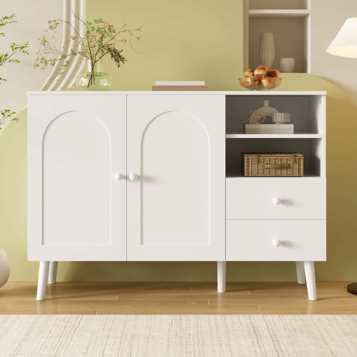 Aparador de 118 cm - portas curvas, 2 gavetas, 2 compartimentos abertos, puxadores e pés em madeira - Branco Aparador de 118 cm - portas curvas, 2 gavetas, 2 compartimentos abertos, puxadores e pés em madeira - Branco