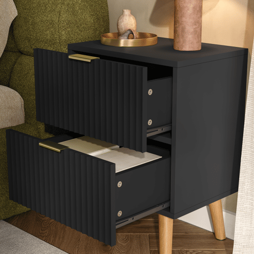 Mesa de cabeceira Nand com 2 gavetas 55x40x30cm Preto en.casa Mesa de cabeceira Nand com 2 gavetas 55x40x30cm Preto en.casa