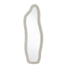 Espelho de chão 160x50cm u2013 Formato irregular e curvo, moldura em veludo branco u2013 Perfeito para reflexo de corpo inteiro e para conferir o look.