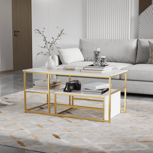 Mesa de centro 2 em 1 de 105 cm com acabamento efeito mármore branco, estrutura metálica, mesa lateral desmontável e prateleiras para sala de estar Mesa de centro 2 em 1 de 105 cm com acabamento efeito mármore branco, estrutura metálica, mesa lateral desmontável e prateleiras para sala de estar