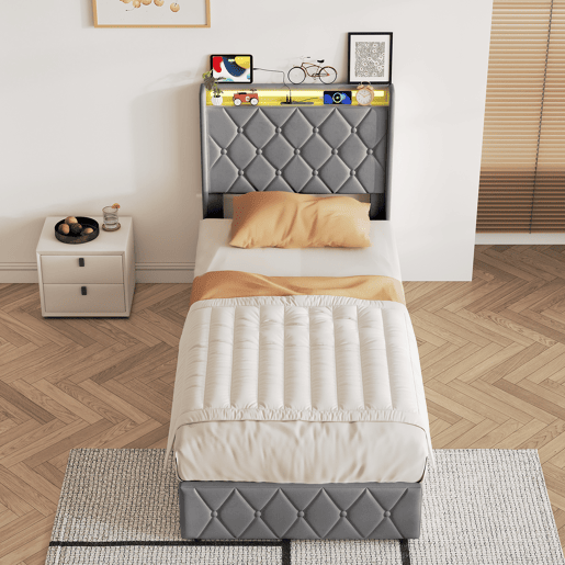Cama estofada de 90x200 cm com baú, cama de veludo com sistema hidráulico, iluminação LED, porta de carregamento USB e Tipo-C, estrado de ripas, cinza. Cama estofada de 90x200 cm com baú, cama de veludo com sistema hidráulico, iluminação LED, porta de carregamento USB e Tipo-C, estrado de ripas, cinza.