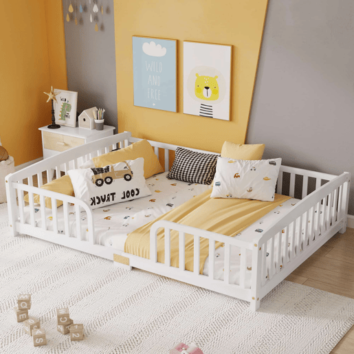Cama infantil 140x200 cm - em madeira de pinho, com grades de segurança e acesso central - Branca