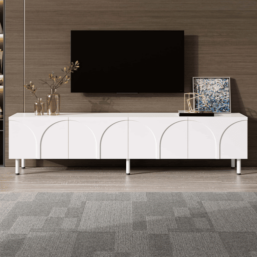 Móvel de TV tipo lowboard u2014 linhas curvas tridimensionais, 4 portas, duplo espaço de arrumação, pés metálicos - branco Móvel de TV tipo lowboard u2014 linhas curvas tridimensionais, 4 portas, duplo espaço de arrumação, pés metálicos - branco