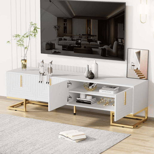 Móvel de TV Lowboard 160 cm - Porta estruturada, puxadores e pés dourados - Branco Móvel de TV Lowboard 160 cm - Porta estruturada, puxadores e pés dourados - Branco