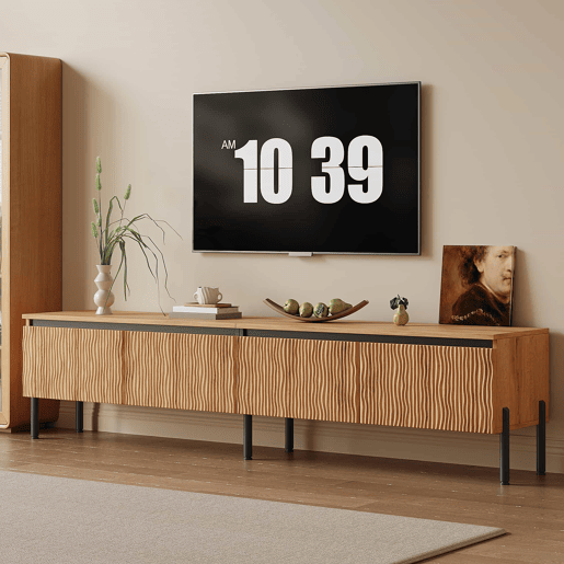 Móvel de TV - com 4 portas onduladas, espaço de arrumação fechado e passacables, pés metálicos - Natural Móvel de TV - com 4 portas onduladas, espaço de arrumação fechado e passacables, pés metálicos - Natural