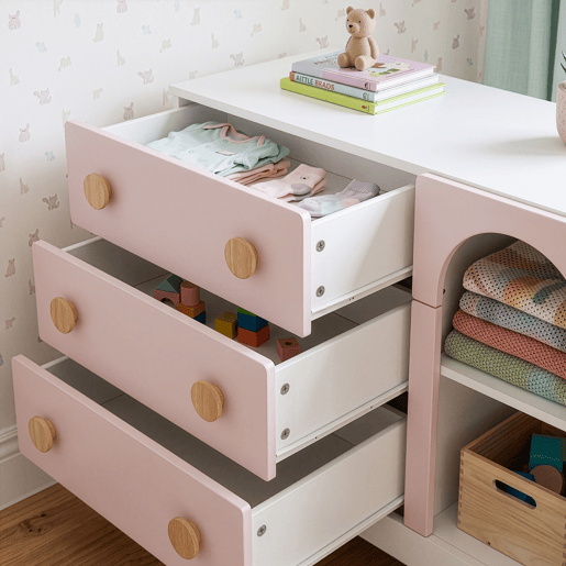 Cómoda infantil Vaarentaa com 3 gavetas + 2 compartimentos 79x41x66 cm BrancoRosa en.casa Cómoda infantil Vaarentaa com 3 gavetas + 2 compartimentos 79x41x66 cm BrancoRosa en.casa