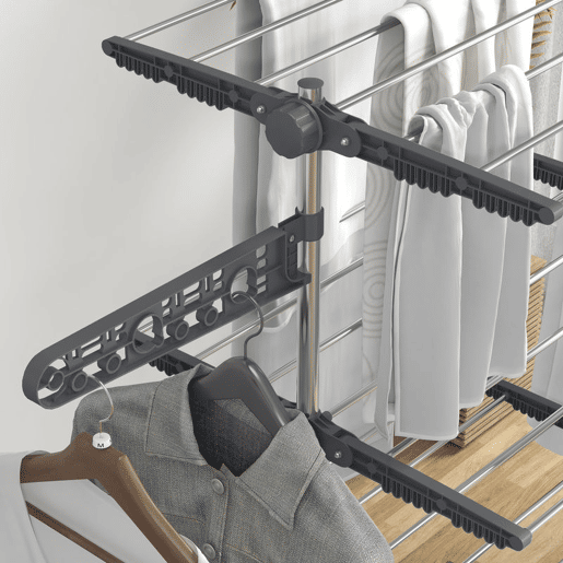 HOMCOM Estendal Vertical Dobrável com 6 Rodas, 2 Abas Rebatíveis, Prateleiras Ajustáveis e Estrutura em Aço Inoxidável para Interior e Exterior, Cinzento e Prateado HOMCOM Estendal Vertical Dobrável com 6 Rodas, 2 Abas Rebatíveis, Prateleiras Ajustáveis e Estrutura em Aço Inoxidável para Interior e Exterior, Cinzento e Prateado