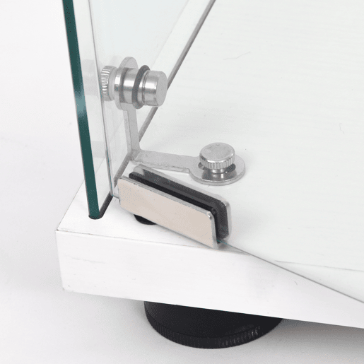 Armário expositor em vidro com três níveis, ideal para salas de estar, quartos ou escritórios. Móvel de chão (independente). Branco