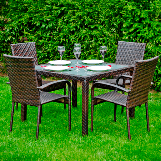 Conjunto de mesa e cadeiras de jardim 4 pessoas Rio Castanho Conjunto de mesa e cadeiras de jardim 4 pessoas Rio Castanho