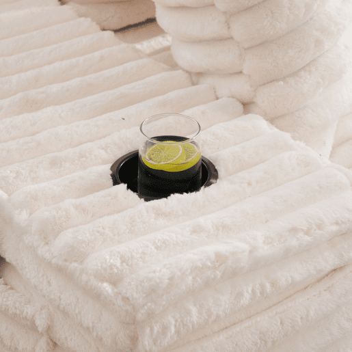 Sofá de 4 lugares - encosto alto, almofadas adicionais, bolsos laterais e porta-copos, convertível em cama, estofamento macio - Bege