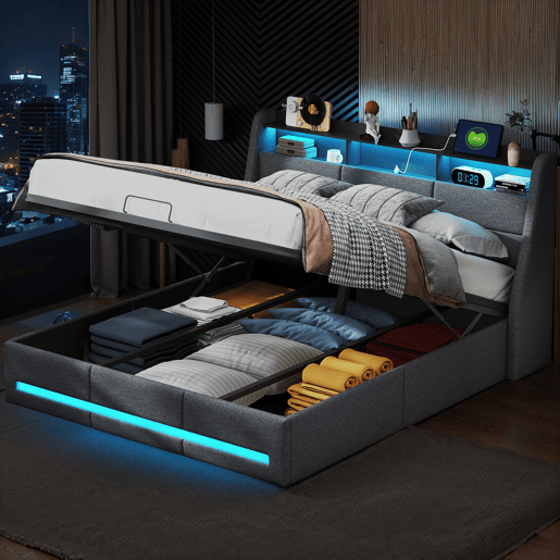 Cama com arrumação, iluminação LED e tomada elétrica integrada em tecido cinzento u2013 140x190 cm u2013 Estrutura com elevadores hidráulicos, cabeceira e peseira iluminadas, amplo espaço de arrumação Cama com arrumação, iluminação LED e tomada elétrica integrada em tecido cinzento u2013 140x190 cm u2013 Estrutura com elevadores hidráulicos, cabeceira e peseira iluminadas, amplo espaço de arrumação