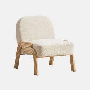 Poltrona lounge escandinava em chenille macio com estrutura de madeira resistente, ideal para sala e quarto, bege