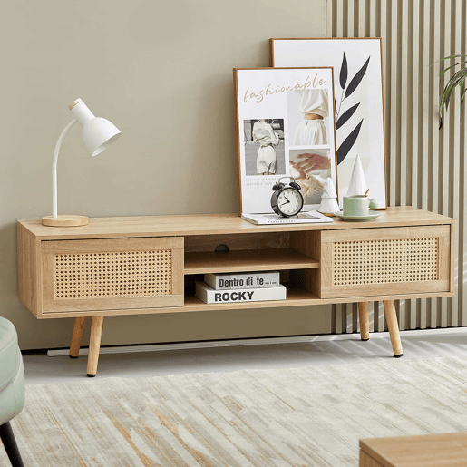 Móvel de TV de 140 cm - com portas duplas de correr, prateleiras ajustáveis e pés em madeira maciça - cor Natural Wood Móvel de TV de 140 cm - com portas duplas de correr, prateleiras ajustáveis e pés em madeira maciça - cor Natural Wood