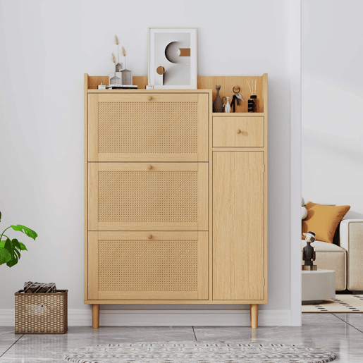 Armário de sapatos 90 × 17 × 125 cm u2013 rattan, 3 portas basculantes, 1 gaveta e pés em madeira maciça u2013 Natural Armário de sapatos 90 × 17 × 125 cm u2013 rattan, 3 portas basculantes, 1 gaveta e pés em madeira maciça u2013 Natural