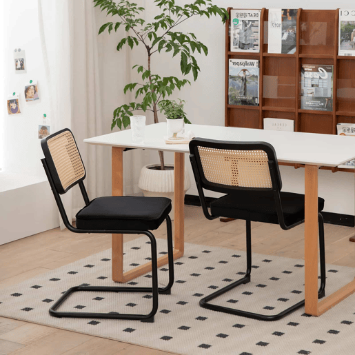 Conjunto de 2 cadeiras de jantar u2013 veludo e rattan, pernas cromadas, estilo moderno u2013 preto