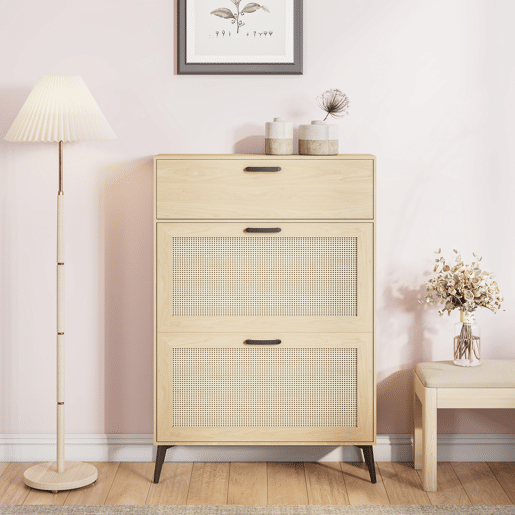 Sapateira em Madeira Clara com Portas em Rattan, Gaveta e Arrumação para 12-15 Pares, Estilo Nórdico Sapateira em Madeira Clara com Portas em Rattan, Gaveta e Arrumação para 12-15 Pares, Estilo Nórdico