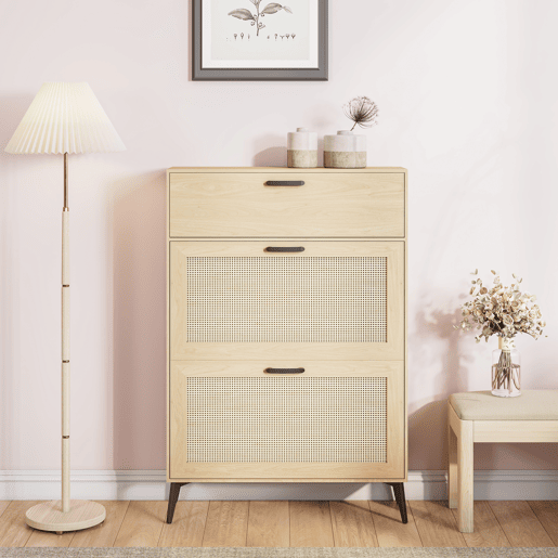 Sapateira em Madeira Clara com Portas em Rattan, Gaveta e Arrumação para 12-15 Pares, Estilo Nórdico Sapateira em Madeira Clara com Portas em Rattan, Gaveta e Arrumação para 12-15 Pares, Estilo Nórdico