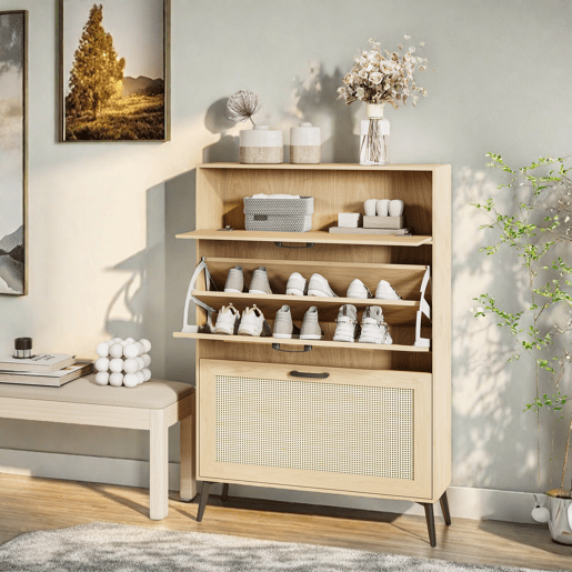 Sapateira em Madeira Clara com Portas em Rattan, Gaveta e Arrumação para 12-15 Pares, Estilo Nórdico Sapateira em Madeira Clara com Portas em Rattan, Gaveta e Arrumação para 12-15 Pares, Estilo Nórdico